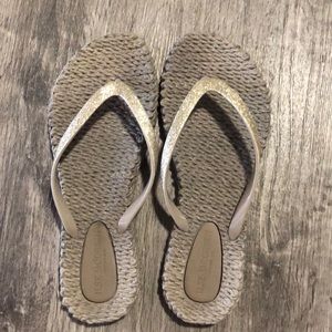 Ilse Jacobsen Gold & Beige Gel Sandals sz 7